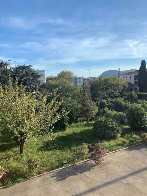 Appartement Familial En Bord De Mer La Seyne-sur-Mer Exterior foto
